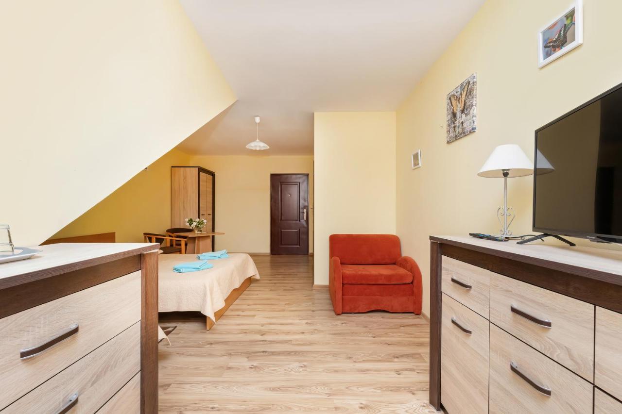 Hotel Perla Baltyku à Pustkowo Extérieur photo